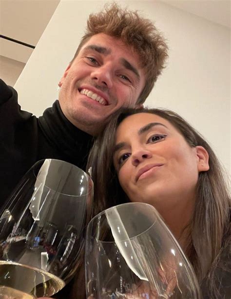 Frances Antoine Griezmann details early romance。